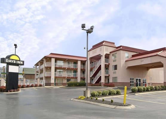 Days Inn by Wyndham Airport Nashville East 1