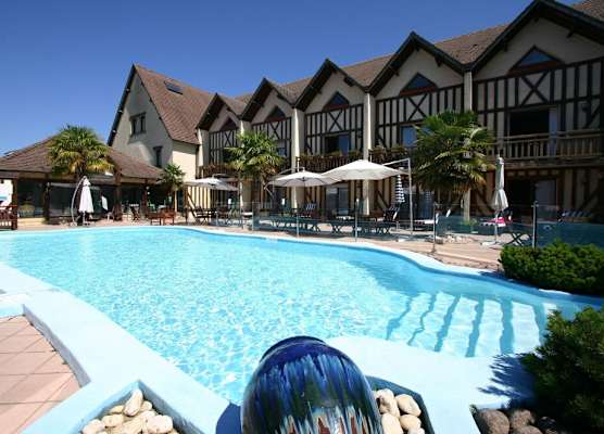 Logis Hôtel Restaurant - Le Clos Deauville Saint Gatien 1
