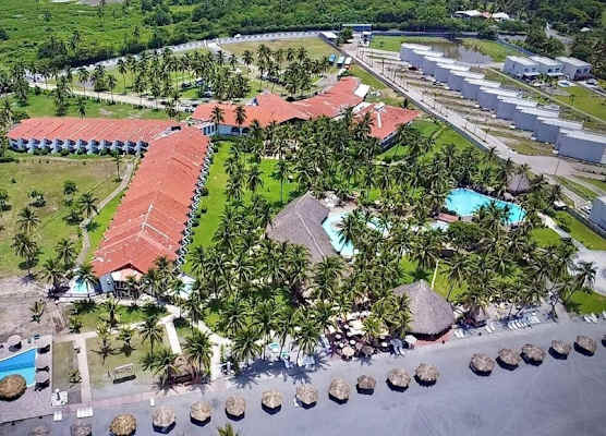 HOTEL TESORO BEACH 1