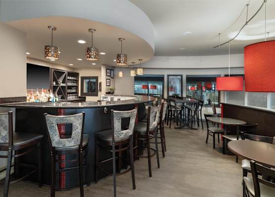 Best Western Premier Crown Chase Inn & Suites 1