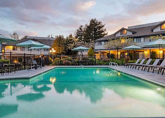 Seacliff Inn Aptos, Tapestry Collection by Hilton 1