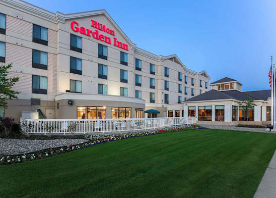 Hilton Garden Inn Anchorage 1