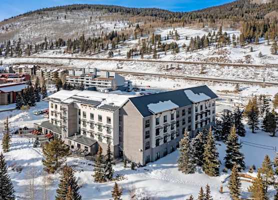 Cambria Hotel Copper Mountain 1