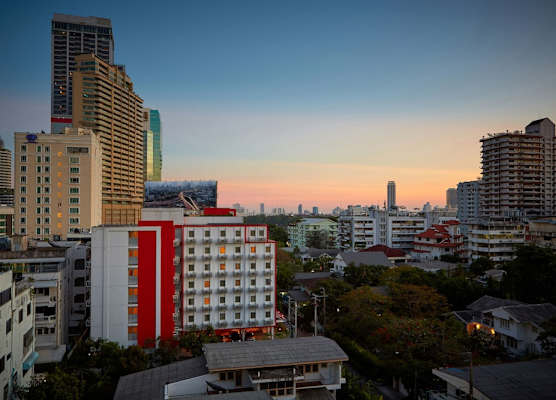 Easy Planet Bangkok Asoke 1