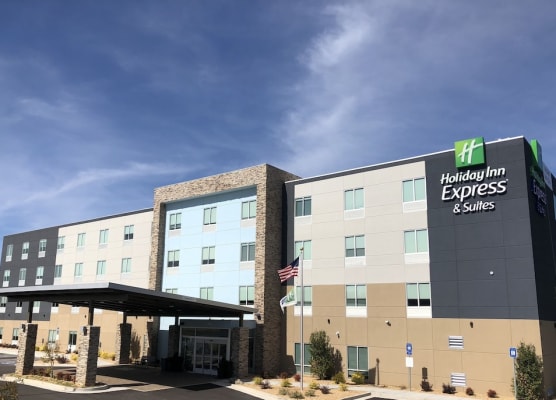Holiday Inn Express Macon North, an IHG Hotel 1