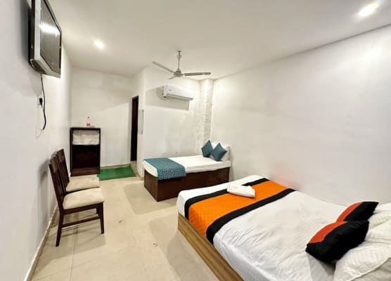 Hotel Delhi Airport 1