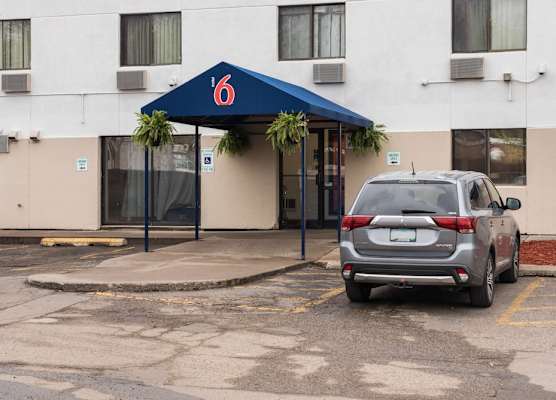 Motel 6 Saint Paul, MN - I-94 1