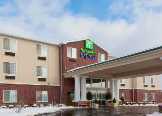 Holiday Inn Express & Suites ASHTABULA-GENEVA by IHG 1