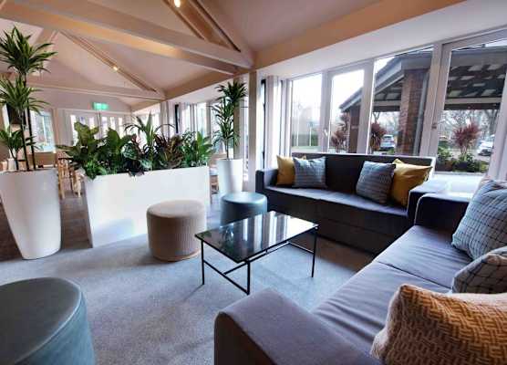 Waterloo Hub Hotel & Suites 1