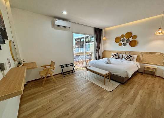 Charm Hostel at Pratumnak 1