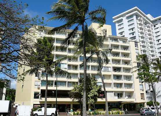 Castle Waikiki Grand 1
