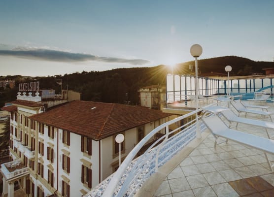Grand Hotel Excelsior 1