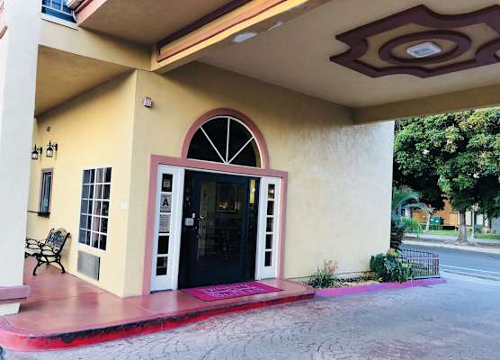 Dynasty Suites Hotel 1