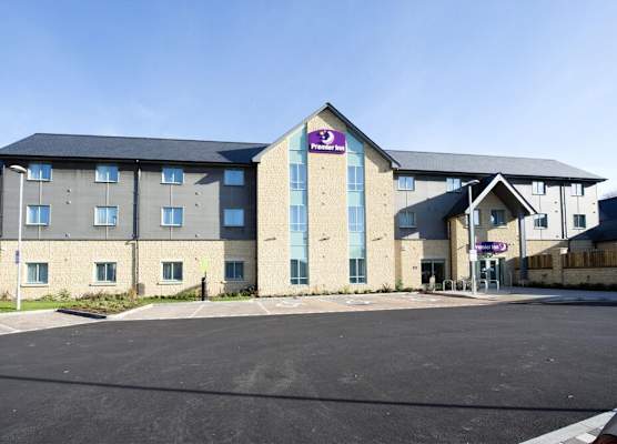 Premier Inn Cirencester 1