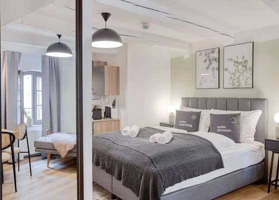 Limehome Zwickau Hauptmarkt 1