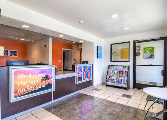 Motel 6 Corona, CA 1