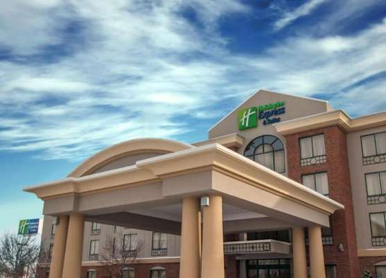 Holiday Inn Express & Suites BUFFALO-AIRPORT by IHG 1
