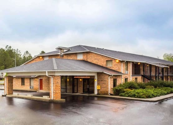 Econo Lodge Inn & Suites Lugoff 1