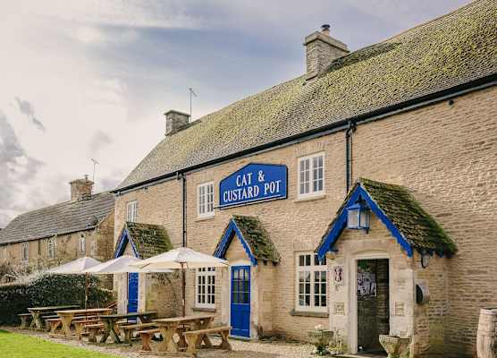 Cat and Custard Pot Inn 1