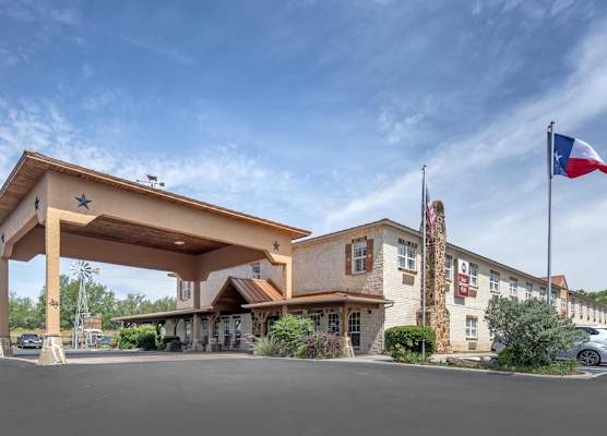 Best Western Plus Fredericksburg 1