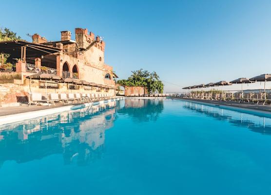 Ippotur Medieval Resort 1