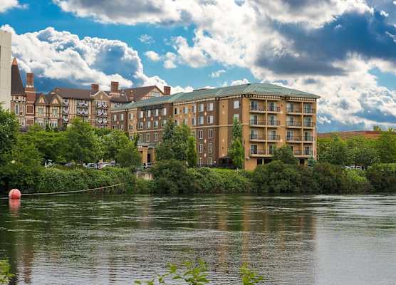 Oxford Suites Spokane Downtown 1