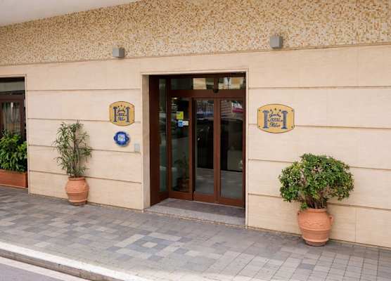 Phi Hotel Ambra 1