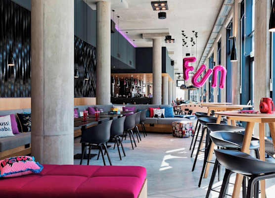 MOXY Vienna Airport 1