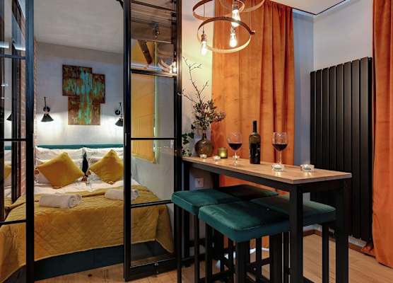 DOKI Living & Foodhall by Downtown Apartments 1