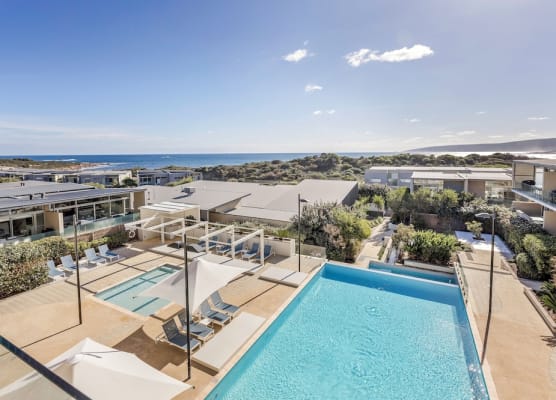 Smiths Beach Resort 1