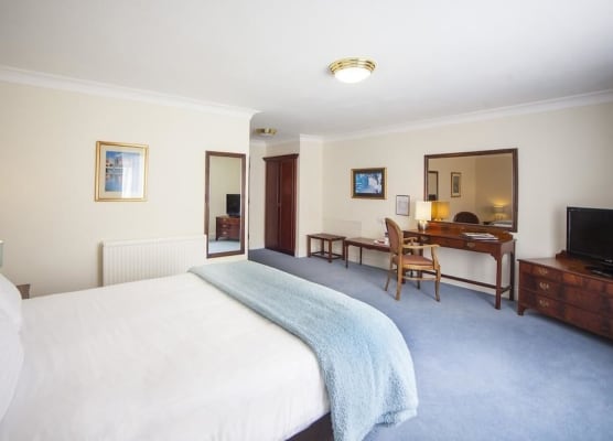 The Walnut Tree Hotel 1