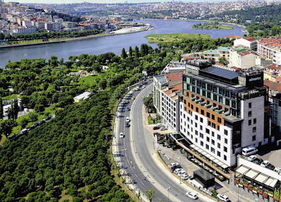 Mövenpick Istanbul Hotel Golden Horn 1