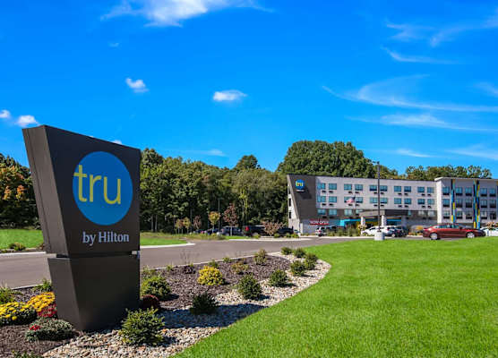 Tru By Hilton Saint Joseph 1