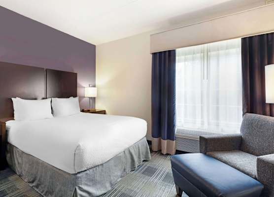 Best Western Hartford Hotel and Suites 1