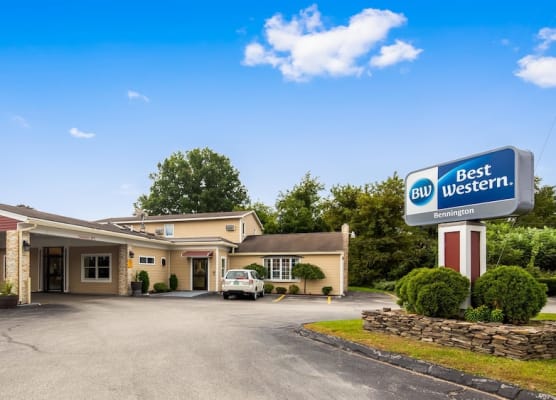 New Englander Inn Bennington 1
