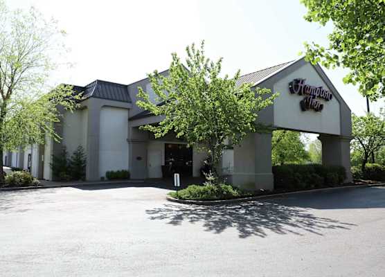 Hampton Inn Dyersburg 1