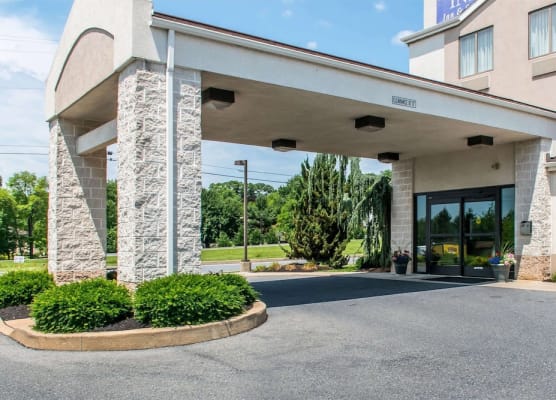 Sleep Inn & Suites of Lancaster County 1