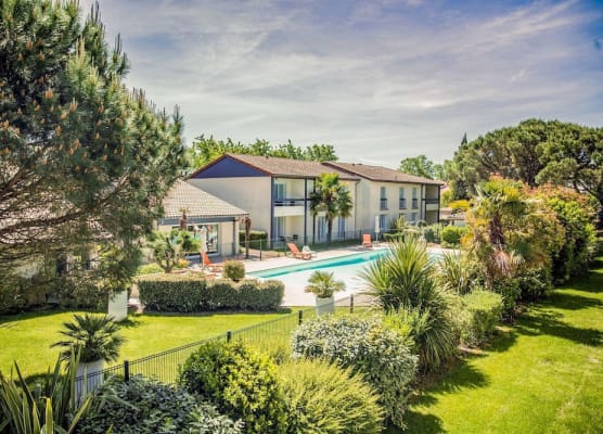 Les Pins Galants 1