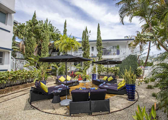 Beachside All Suites Hotel 1