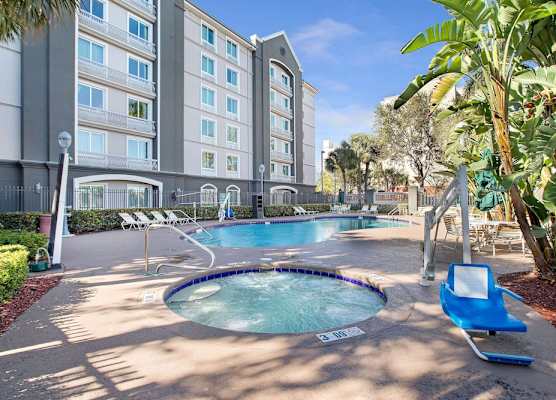 La Quinta by Wyndham Ft. Lauderdale Airport 1