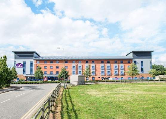 Premier Inn Banbury - M40 J11 1