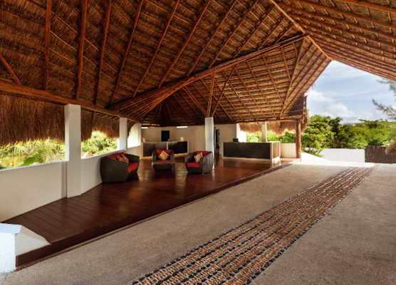 Le Reve by MIJ Beachfront Hotel 1