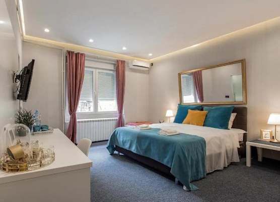 Central Business Apartment 1