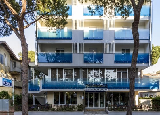 Hotel Desire' 1