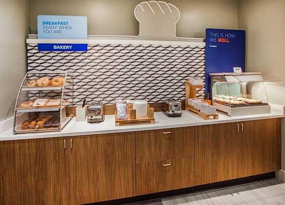 Holiday Inn Express ATLANTA-KENNESAW by IHG 1