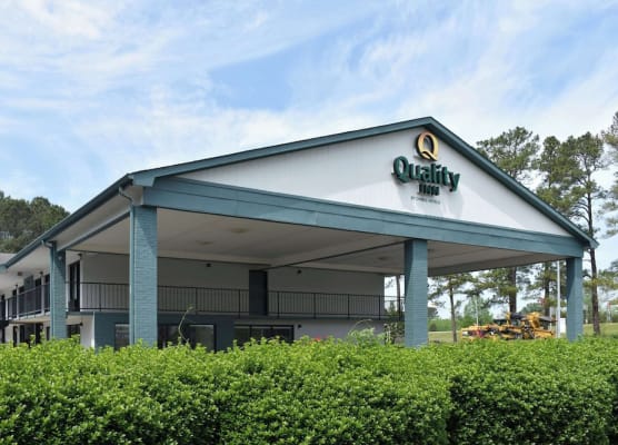 Quality Inn Manning I-95 1