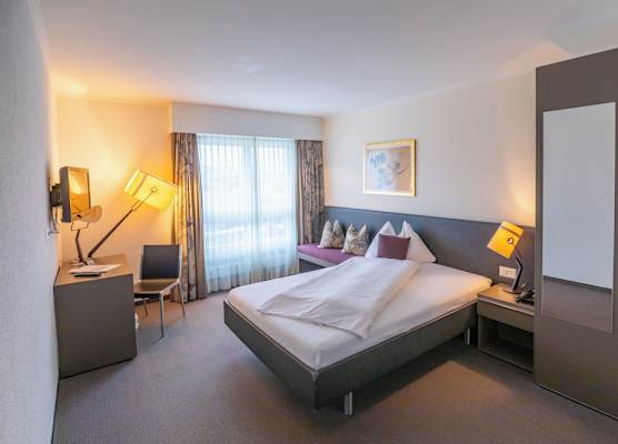 Hotel Holiday Thun 1
