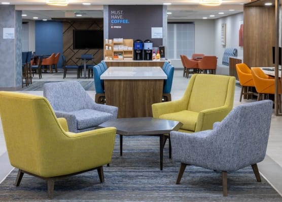 Holiday Inn Express & Suites MONACA - CENTER TOWNSHIP by IHG 1