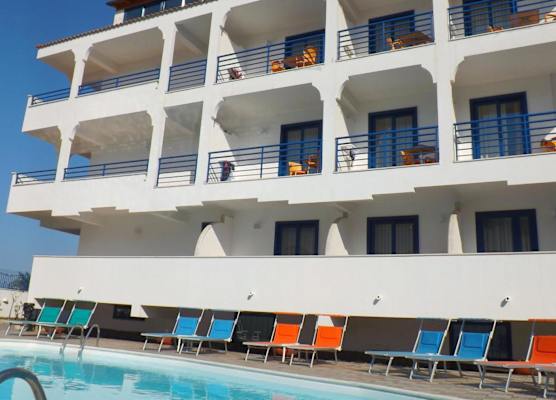 Hotel Yria 1