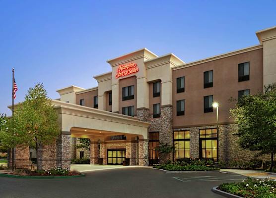 Hampton Inn & Suites West Sacramento 1